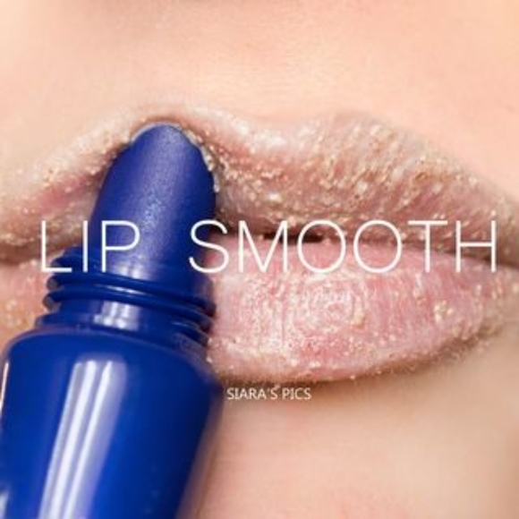 LipSence LipSmooth Conditioning Polish by SeneGence - Picture 3 of 4